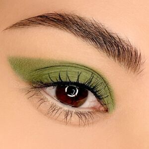 Jeffree Star Liquid Star Shadow - Groovy Dreams Military Green